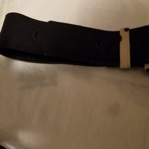 Set of accessories: belt and bracelet. main image 5
